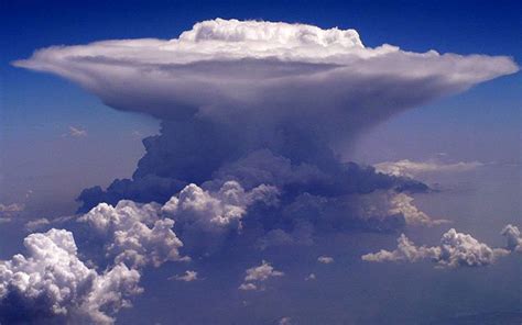 積雨雲特徵|積雨雲 Cumulonimbus (Cb)